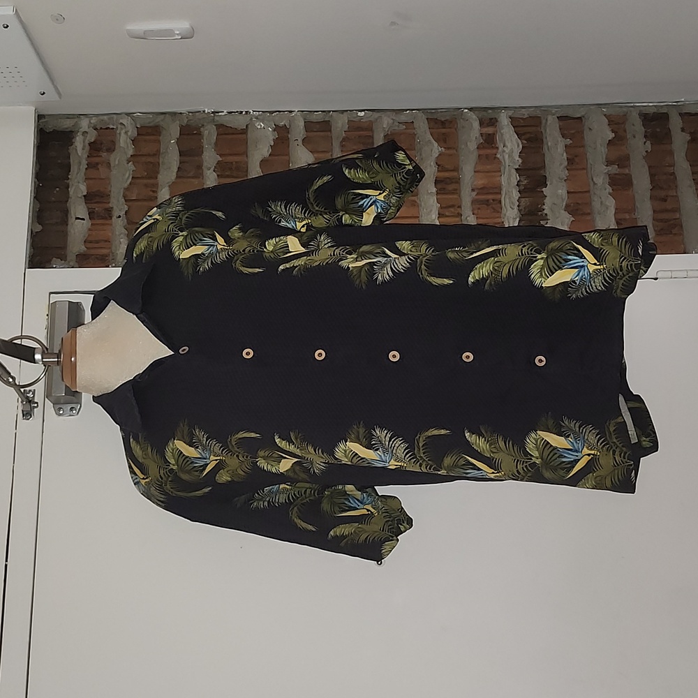 Tommy Bahama Charcoal Gray Tropical Print 100% Silk Shirt
